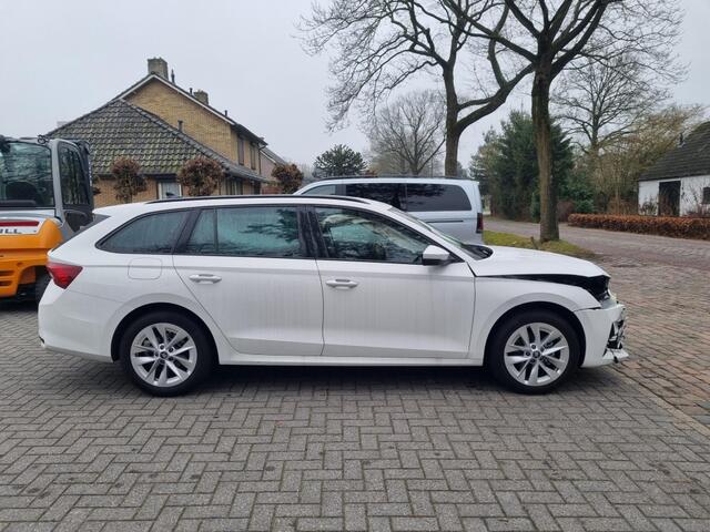 Skoda OCTAVIA Combi 1.5 TSI MHEV Bns.E.P