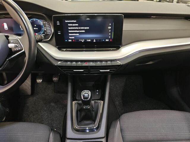 Skoda OCTAVIA Combi 1.0 TSI Business Edition NL-AUTO | SFEER VERLICHTING |