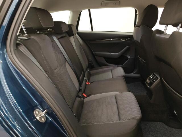 Skoda OCTAVIA Combi 1.0 TSI Business Edition NL-AUTO | SFEER VERLICHTING |