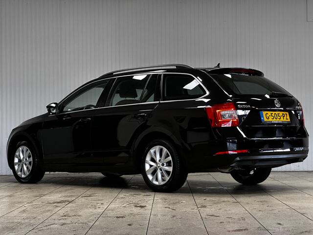 Skoda OCTAVIA Combi 1.5 TSI Sport Business/ AUTOMAAT/ 150PK!/ Half-Leder/ 16'' LMV/ Apple + Android/ Stoelverw./ Navi/ Clima/ Cruise/ Elek. pakket/ Isofix/ Bluetooth/ Armsteun/ Multi. Sportstuur/ Mistl./ PDC/ Extra getint glas.