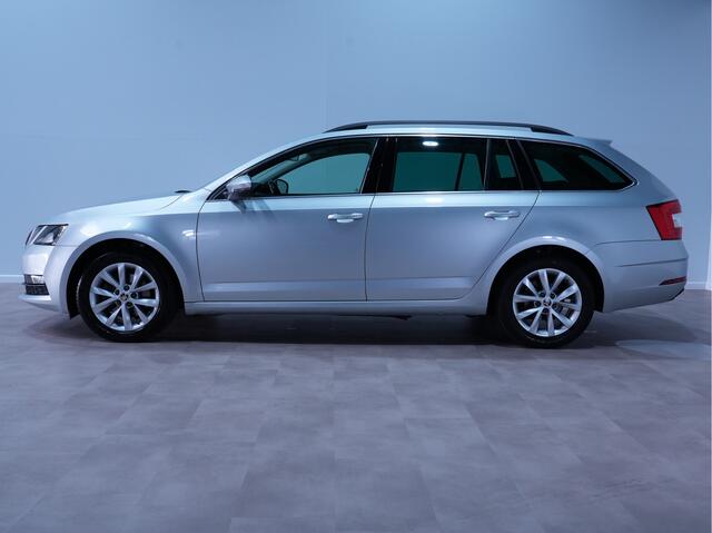 Skoda OCTAVIA Combi 1.0 TSI 115pk Business Edition Navigatie Trekhaak Stoelverwarming Android/Carplay PS