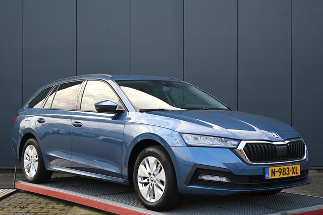 Skoda OCTAVIA Combi 1.0 TSI Business Edition trekhaak panoramadak camera