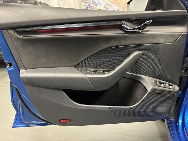 Skoda OCTAVIA RS iV Business 1.4 TSI 245 pk PHEV Combi DSG · Panoramadak · Canton Audio · Head-Up · Keyless · Elek. Achterklep · Apple/Android Car Play · 19'' Inch ·