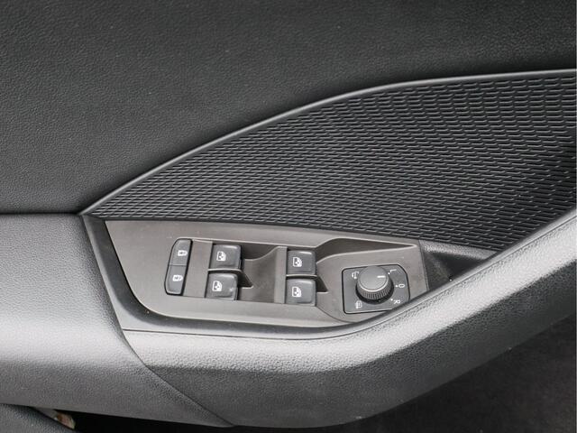 Skoda OCTAVIA Combi 1.5 e-TSI Business Edition Plus/ automaat/ zeer mooi!