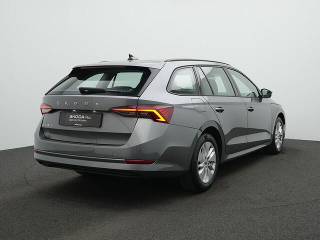 Skoda OCTAVIA Combi 1.0 TSI 110 pk Business Edition | Trekhaak | Stuur-/stoelverwarming | Navigatie