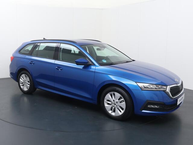 Skoda OCTAVIA Combi 1.0 e-TSI Ambition | 110 PK | Automaat | Trekhaak wegklapbaar | Apple Carplay/Android Auto |