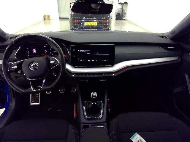 Skoda OCTAVIA COMBI 1.0 TSI SPORT BUSINESS I TREKHAAK I APPLE CARPLAY I CLIMATE CONTROL I P-SENSOREN