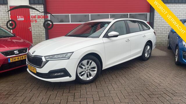 Skoda OCTAVIA Combi 1.0 e-TSI Business Edition AUTOMAAT / TREKHAAK / CLIMA / CARPLAY / FULL LED / PDC / BLUETOOTH / CRUISE / NL-AUTO