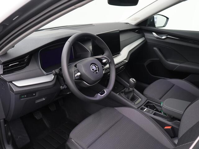 Skoda OCTAVIA Combi Business Edition Plus 1.5 TSI 115 PK | Navigatie | Sunset | 17'' Lichtmetalen velgen | Travel Assist |