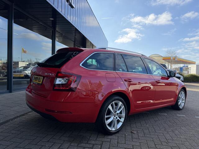Skoda OCTAVIA Combi 1.5 TSI Greentech Business Edition Plus AUTOMAAT | VIRTUAL DISPLAY | CAMERA | LED LAMPEN | ADAPTIEVE CRUISE | DODEHOEK DETECTIE | LEDER | KEYLESS | VERWARMDE STOELEN | CANTON SOUND SYSTEM NAVIGATIE | DODEHOEK DETTECTIE |