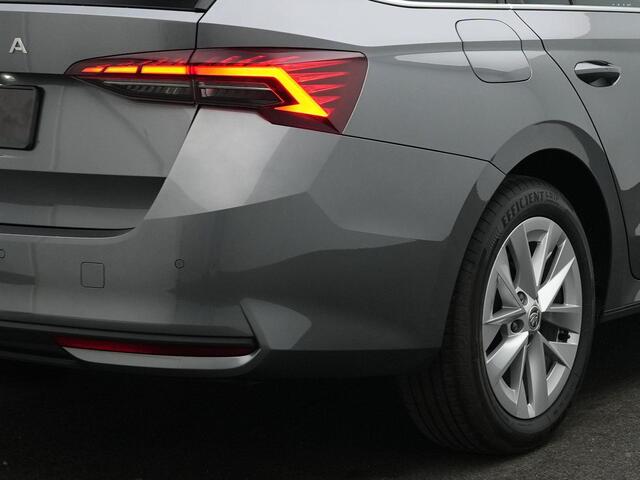 Skoda OCTAVIA Combi 1.5 TSI MHEV DSG Business Edition Plus | Achteruitrijcamera | Adaptive cruise | Navigatie