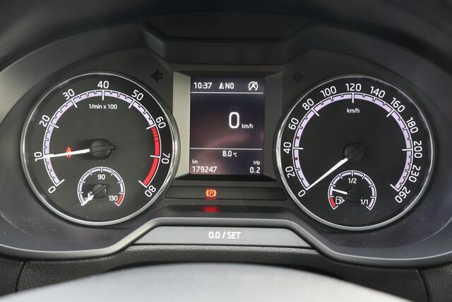 Skoda OCTAVIA Combi 1.0 TSI Greentech Business Edition | Origineel NL | Cruise Control | Navigatie | Trekhaak |