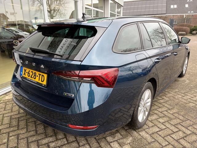 Skoda OCTAVIA Combi 1.0 TSI Bns Edition, Aut, Nav, Carplay, Stoel en Stuurverwarming