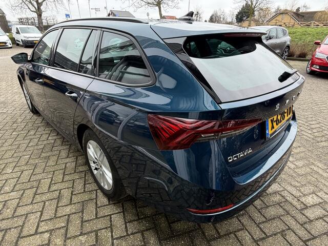 Skoda OCTAVIA Combi 1.0 TSI Bns Edition, Aut, Nav, Carplay, Stoel en Stuurverwarming