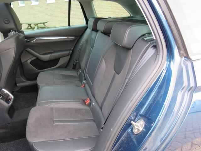 Skoda OCTAVIA Combi 1.0 TSI 111Pk Business Edition Plus * Rijklaarprijs incl. garantie * Pano-dak * Camera * Electr. A-Klep * Led Koplampen * Dig. Cockpit *