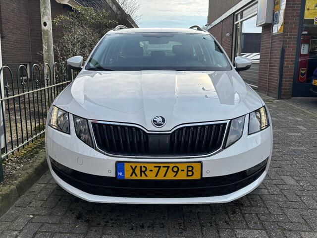 Skoda OCTAVIA Combi 1.0 TSI Greentech Ambition Business