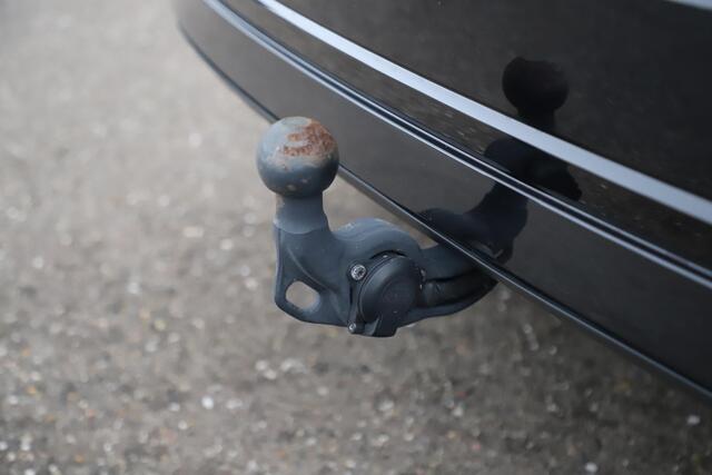 Skoda OCTAVIA Combi 1.0 TSI Business Edition Plus Leder Trekhaak Virtual Cockpit Navigatie Carplay Android Climate Control Adaptive Cruise Achteruitrijcamera Stoelverwarming