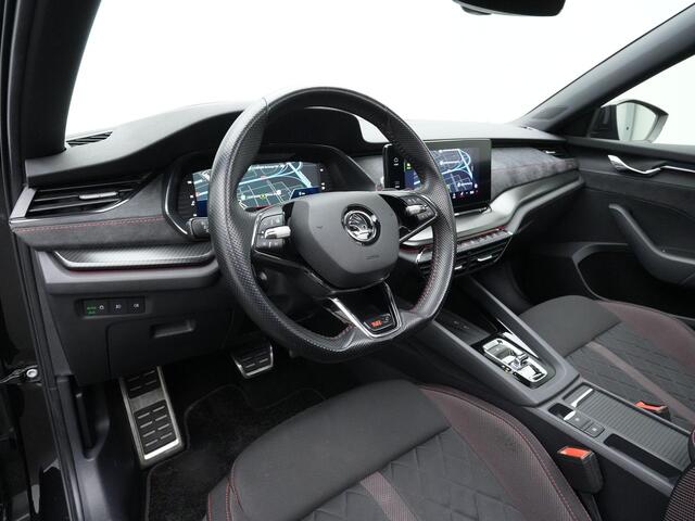 Skoda OCTAVIA Combi 2.0 TSI RS 245 pk DSG | Panoramadak | Head-up display | Matrix LED | Stuur-/stoelverwarming