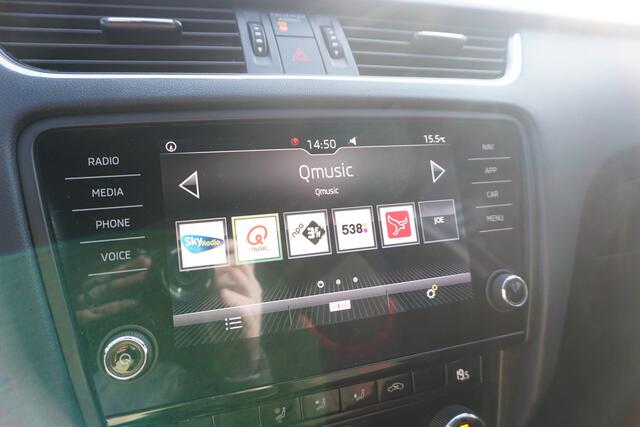 Skoda OCTAVIA Combi 1.0 TSI Greentech Sport | TREKHAAK | SPORTSTOELEN | CARPLAY |