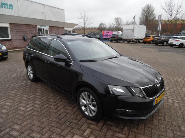 Skoda OCTAVIA Combi 1.0 TSI Greentech Ambition Business