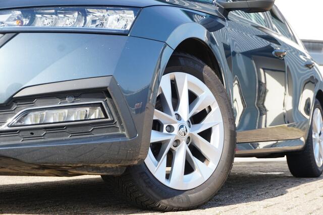 Skoda OCTAVIA Combi 1.0 TSI Edition | TREKHAAK | CAMERA | STUUVERW. | ACC |