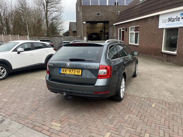 Skoda OCTAVIA Combi 1.0 TSI Greentech Ambition Business AUTOMAAT TREKHAAK STOELVERWARMING CARPLAY
