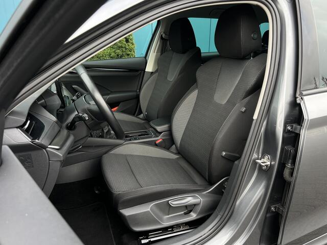 Skoda OCTAVIA Combi 1.0 TSI Ambition CARPLAY | TREKH | DIGI.DASHB | CRUISE | NAV | LED | DAB | PDC | LMV