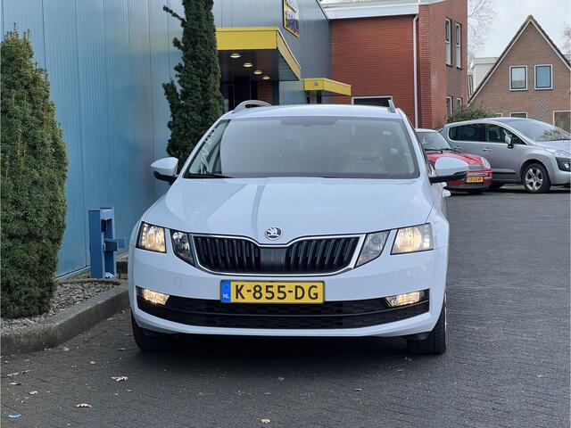 Skoda OCTAVIA Combi 1.5 TSI DSG AUT. 150PK! Greentech Business Edition CARPLAY | TREKH | STOELVERW | CRUISE | NAV | PDC | LMV