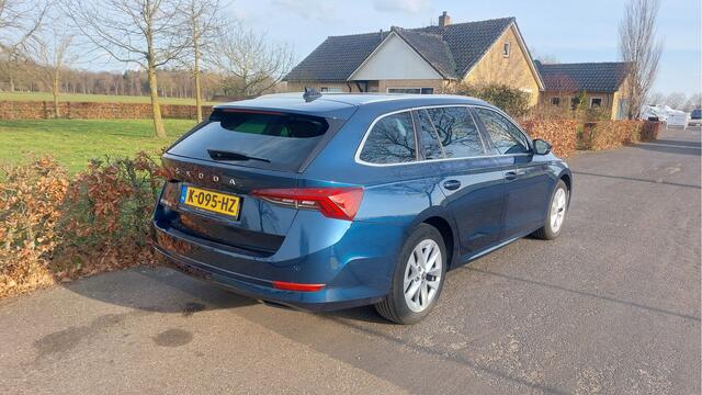 Skoda OCTAVIA Combi 1.0 TSI Business Edition CLIMA/NAVI/LED BJ 2021