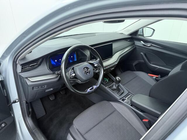 Skoda OCTAVIA Combi 1.0 TSI Business Edition | 110 PK | Cruise control | Climate control | LED verlichting | Apple Carplay/Android Auto |