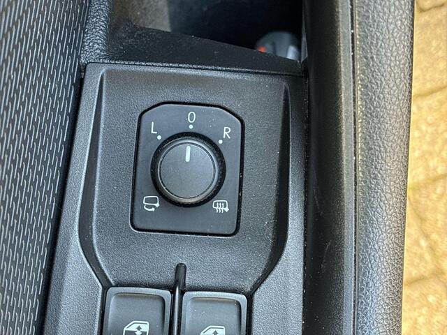 Skoda OCTAVIA Combi 1.0 e-TSI 110pk DSG Business Edition · Apple/Android Car Play · Navigatie · Inklap. Trekhaak · P-Sensoren · 16'' Inch · Garantie t/m 02-01-2028 of 100.000km