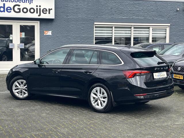 Skoda OCTAVIA Combi 1.0 e-TSi DSG Business Edition | CAMERA | STUUR-STOELVERW. | EL. ACHTERKLEP |