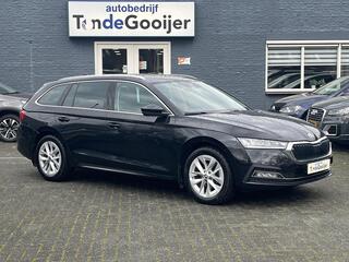 skoda-octavia-combi-1.0-e-tsi-dsg-b