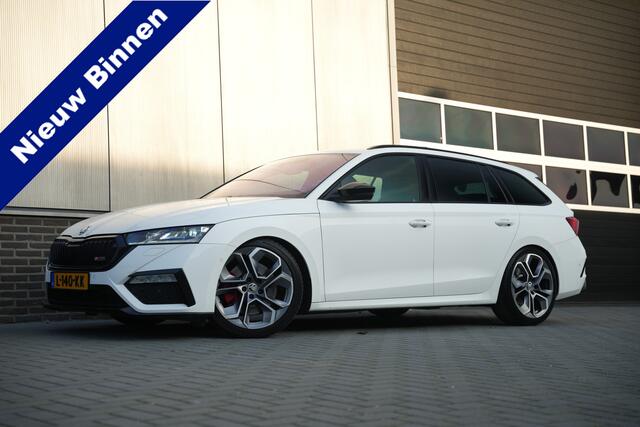 Skoda OCTAVIA Combi 2.0 TSI 245 pk RS Matrix-Led/ Pano-Dak/ Kuipstoelen/ Adapt.Cruise/ Adapt. Onderstel/ Carplay/ Keyless/ Camera/ 19''LMV