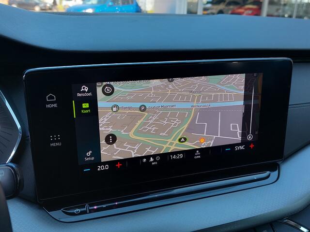 Skoda OCTAVIA Combi 1.5 e-TSI 150pk Automaat Business Edition | Navi | Apple Carplay+Android Auto | Clima | Cruise | Led Koplampen | Keyless Entry | Pdc V+A | Rijstrook+Licht+Regensensor | Trekhaak | 16''lm