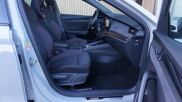 Skoda OCTAVIA Combi 1.4 TSI 245pk RS iV PHEV Business Pano.Dak *Black Optik* RS Seats LED 19inch LM Keyless *Steel Grey*