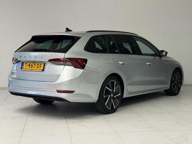 Skoda OCTAVIA Combi 1.5 e-TSI Sport Business | Navigatie | Parkeersensoren | All-Season Banden | Climate Control |