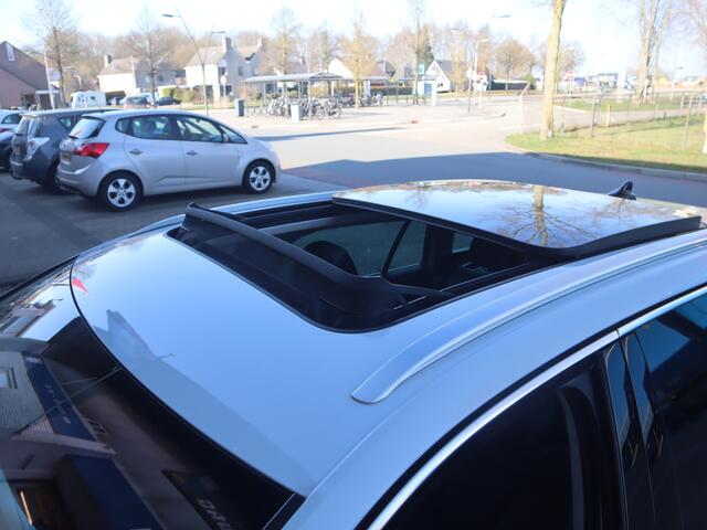 Skoda OCTAVIA Combi 1.4 TSI iV PHEV Business Edition / Pano / Matrix LED / 4x Stoelverwarming / Stuurverwarming