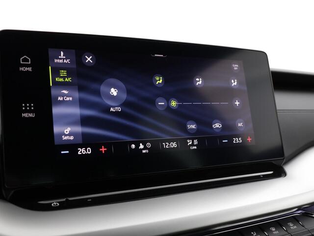 Skoda OCTAVIA Combi 1.0 e-TSI 110pk DSG Sport Business Edition · Apple/Android Car Play · Inklap. Trekhaak · Active Info Display · Cruise Control · Sfeerverlichting · Garantie t/m 02-01-2028 of 100.000km