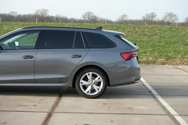 Skoda OCTAVIA Combi 1.5 TSI Edition | TREKHAAK | 17" GEMINI VELGEN | APPLE CAR PLAY | 'SUNSET'