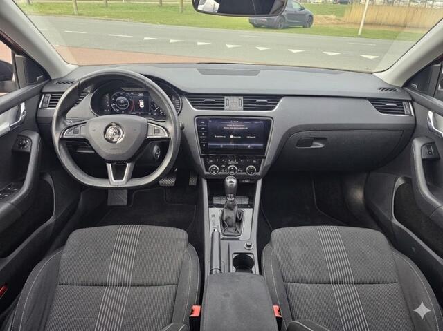 Skoda OCTAVIA Combi 1.5 TSI | Geen import | Panoramadak | LED | CarPlay |