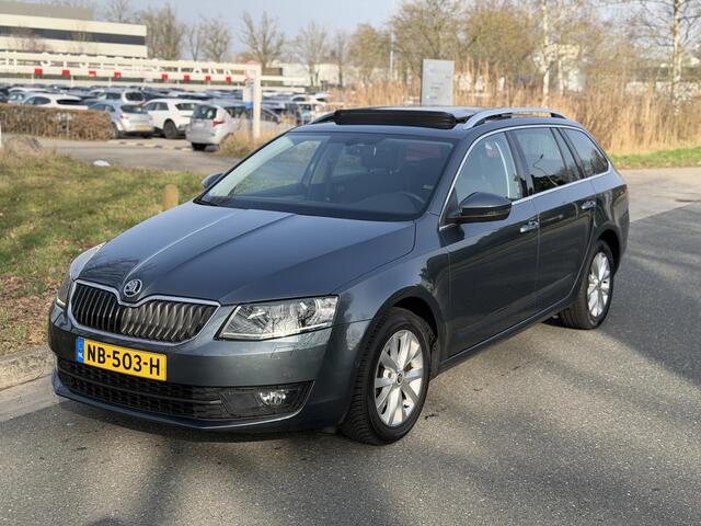 Skoda OCTAVIA Combi 1.4 TSI Greentech Style Business BOMVOL