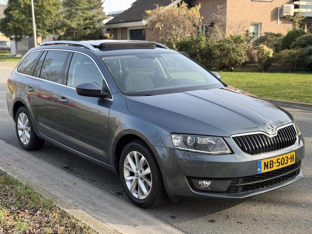 Skoda OCTAVIA Combi 1.4 TSI Greentech Style Business BOMVOL