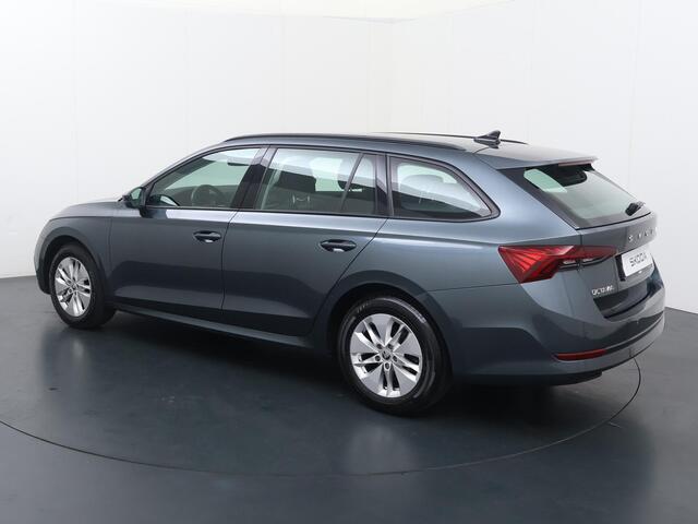 Skoda OCTAVIA Combi 1.0 TSI Business Edition | 110 PK | LED verlichting | Navigatiesysteem | Apple Carplay/Android Auto |