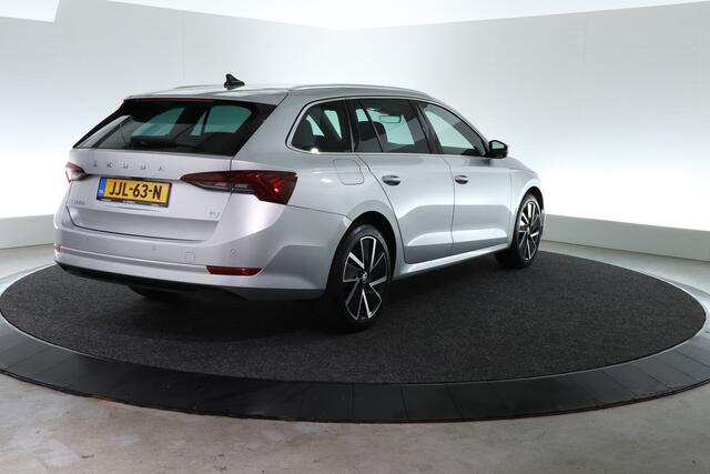 Skoda OCTAVIA Combi 1.4 TSI iV PHEV Business Edition | STOEL- STUURVERW. | CAMERA | CARPLAY |