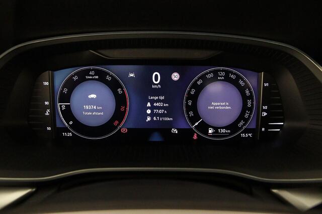 Skoda OCTAVIA Combi 1.5 TSI Edition 115pk Trekhaak, Cruise control, Voorstoelen verwarmd, Parkeersensoren, Stuurwiel verwarmd, Led verlichting, Airco, DAB