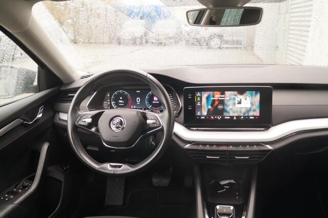 Skoda OCTAVIA Combi 1.0 TSI 110pk DSG Business Edition -PANO-ECC-CAM-