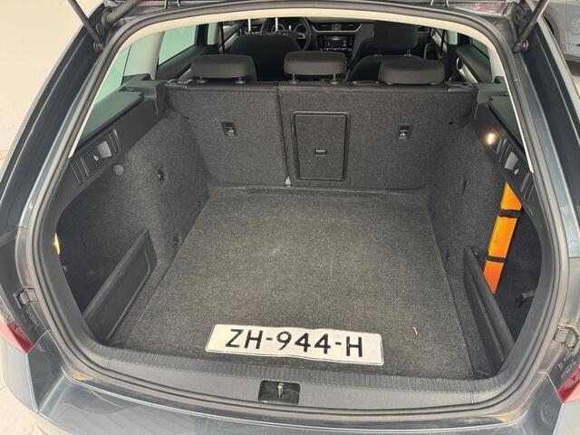 Skoda OCTAVIA Combi 1.5 TSI Greentech Sport Business | Navigatie | Parkeersensoren | Trekhaak | Stoelverwarming |