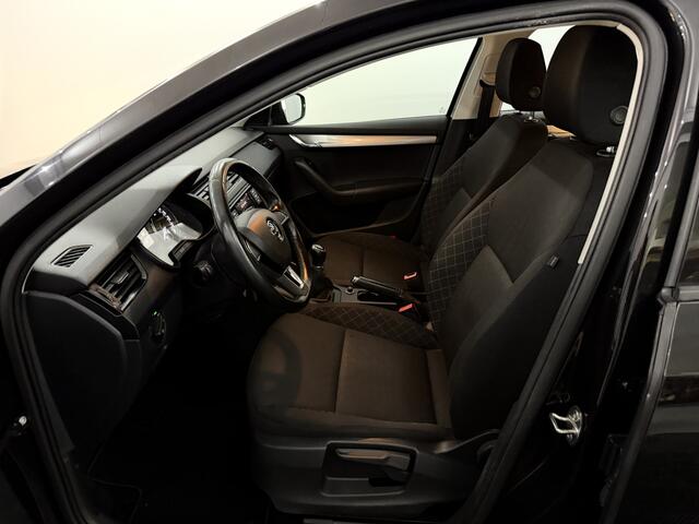 Skoda OCTAVIA Combi 1.2 TSI Greentech Ambition Businessline Airco, A start stop, Cruise control, Mistlamp, Radio, Bluetooth