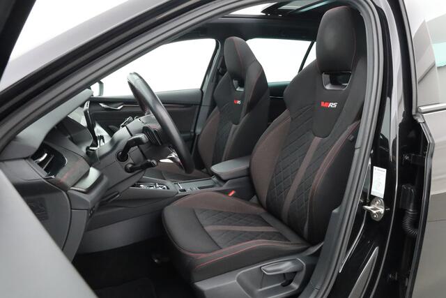 Skoda OCTAVIA 1.4 TSI RS iV PHEV Business | Pano | HUD | Adapt. Cruise | Elek. Trekhaak | Keyless | Stoelverw. | NAV + CarPlay